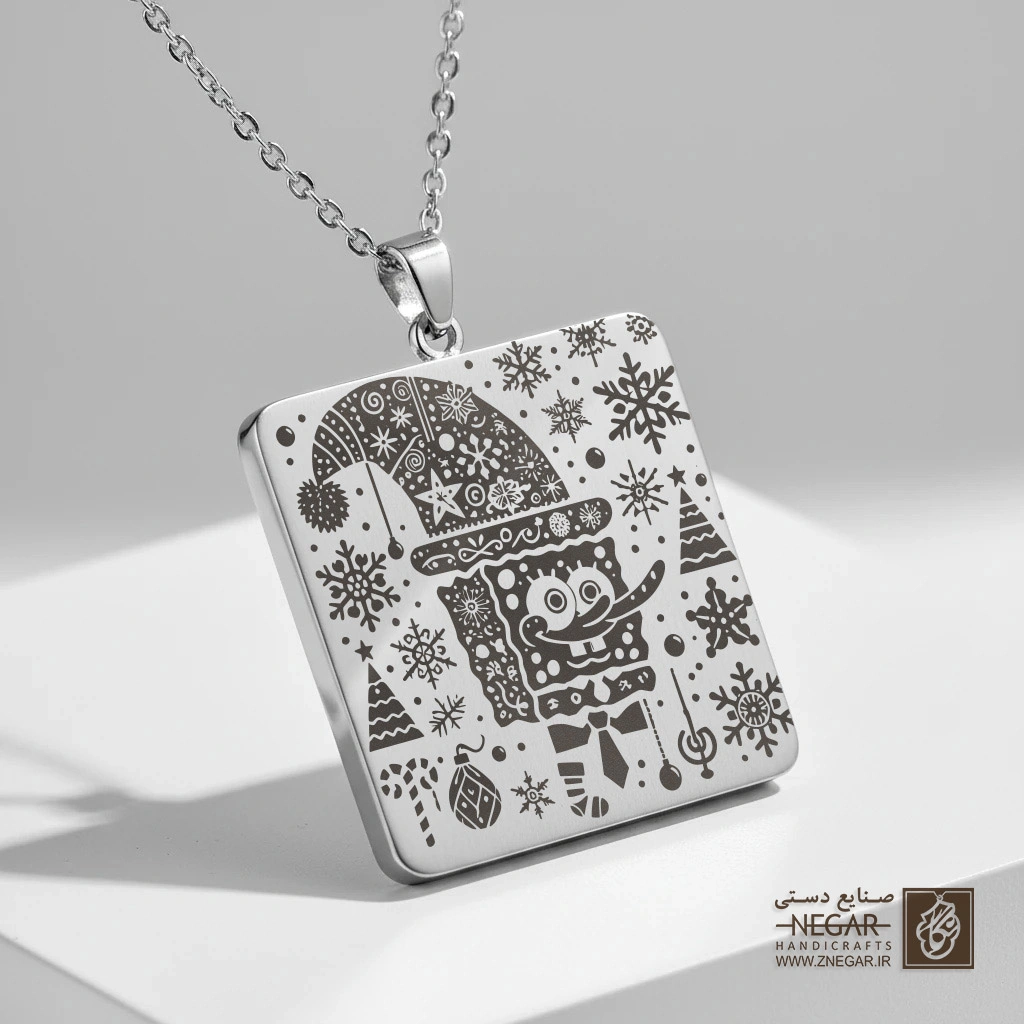 گردنبند طرح باب اسفنجی کریسمس (حکاکی لیزری فایبر، مدل قاب مربع) کد 500667