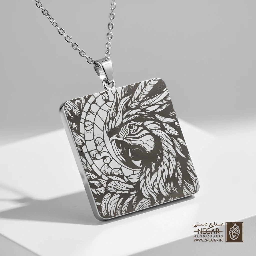 گردنبند طرح طوطی اسکندر (شاه طوطی) (حکاکی لیزری فایبر، مدل قاب مربع) کد 501526