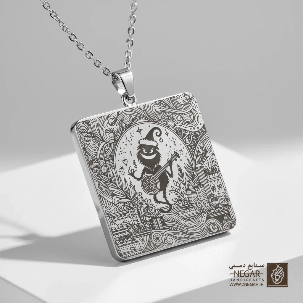 گردنبند طرح گرینچ و دنیای فانتزی (حکاکی لیزری فایبر، مدل قاب مربع) کد 501548