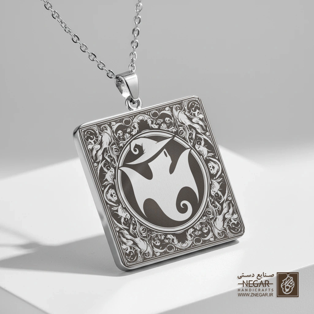گردنبند طرح سیلوئت روح (Ghost Face) (حکاکی لیزری فایبر، مدل قاب مربع) کد 501605