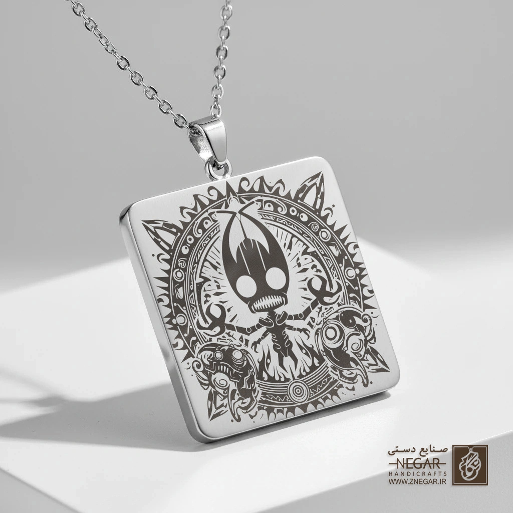 گردنبند طرح حماسی Invader Zim (حکاکی لیزری فایبر، مدل قاب مربع) کد 501959