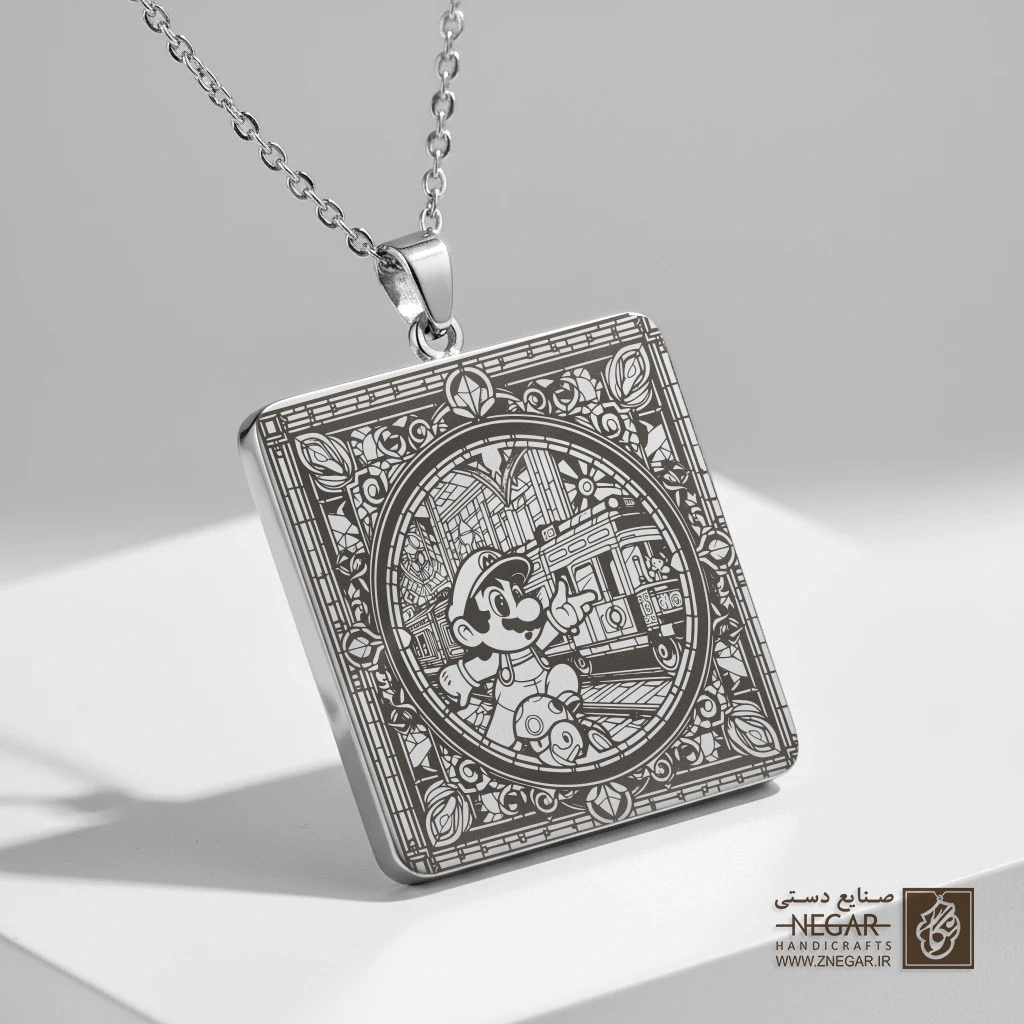 گردنبند طرح ماریو در شهر قارچ (حکاکی لیزری فایبر، مدل قاب مربع) کد 502205
