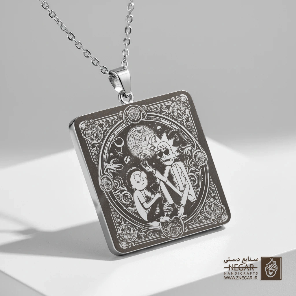 گردنبند طرح ریک و مورتی - دایره‌ای اسلیمی (حکاکی لیزری فایبر، مدل قاب مربع) کد 502835
