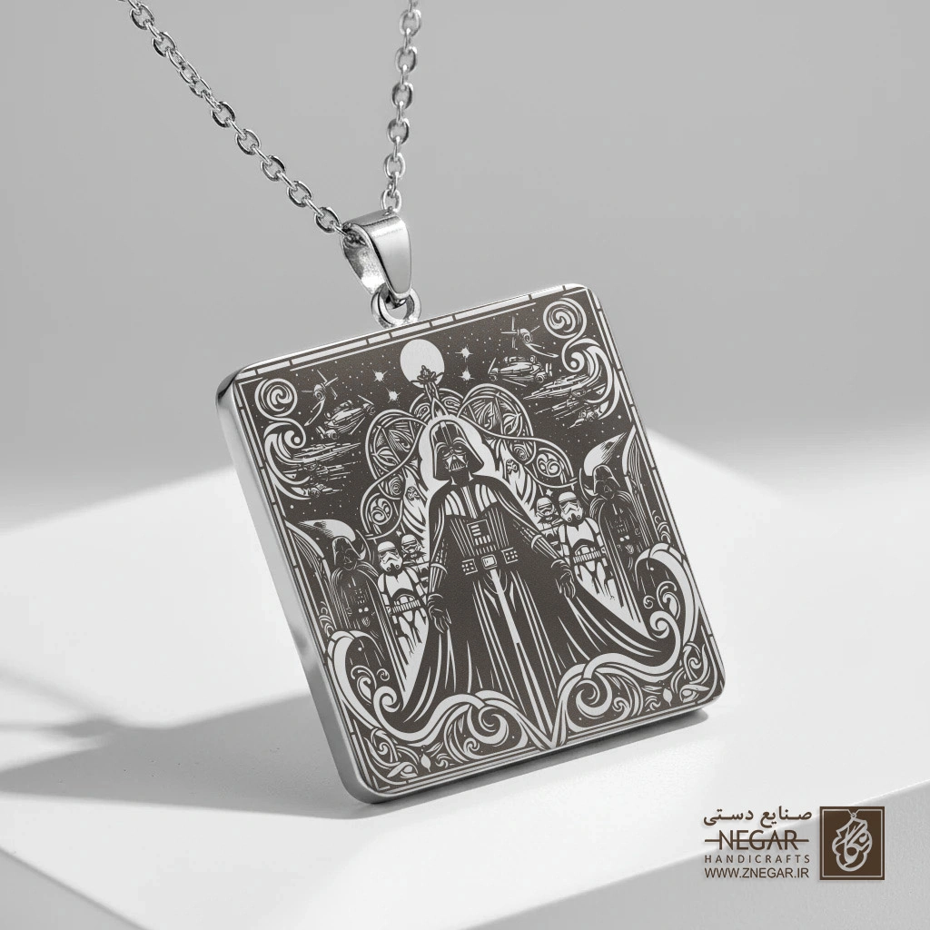 گردنبند طرح دارث ویدر در قاب مجلل (حکاکی لیزری فایبر، مدل قاب مربع) کد 503324