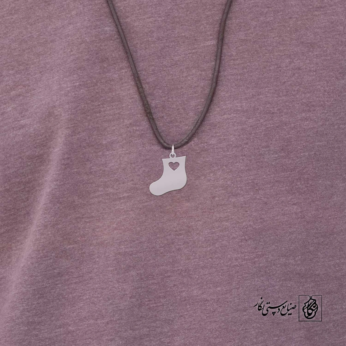 پلاک حرف a کد 3979