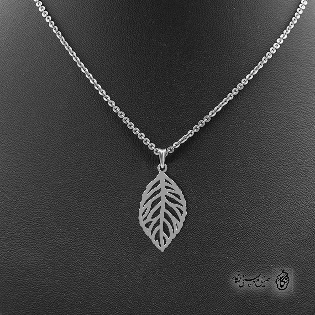 پلاک حرف m کد 4022