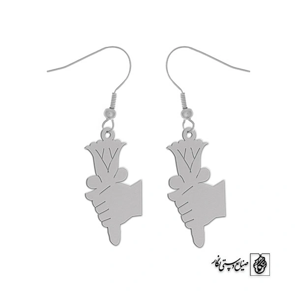 گوشواره گل در دست کد 552