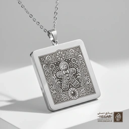 گردنبند طرح آدمک زنجبیلی اسلیمی (حکاکی لیزری فایبر، مدل قاب مربع) کد 501439