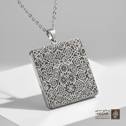 گردنبند طرح پترن ستاره‌ای و انتزاعی (حکاکی لیزری فایبر، مدل قاب مربع) کد 503387