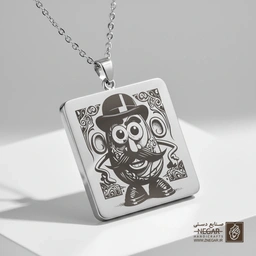 گردنبند طرح آقای سیب‌زمینی (Mr. Potato Head) (حکاکی لیزری فایبر، مدل قاب مربع) کد 503632