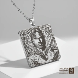 گردنبند طرح ریک با دو اسلحه در قاب هنری (حکاکی لیزری فایبر، مدل قاب مربع) کد 503708