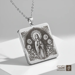 گردنبند طرح مریم مقدس و ستارگان (حکاکی لیزری فایبر، مدل قاب مربع) کد 503767