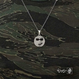 ایموجی عینک