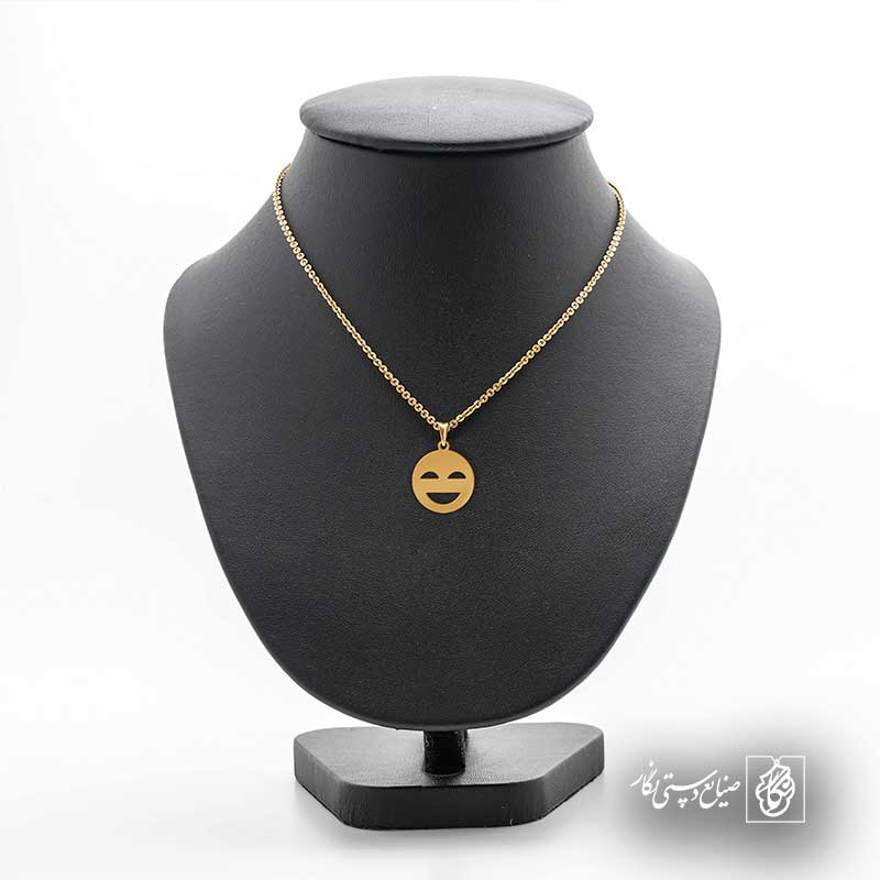 پلاک  ایموجی لبخند کد 40798