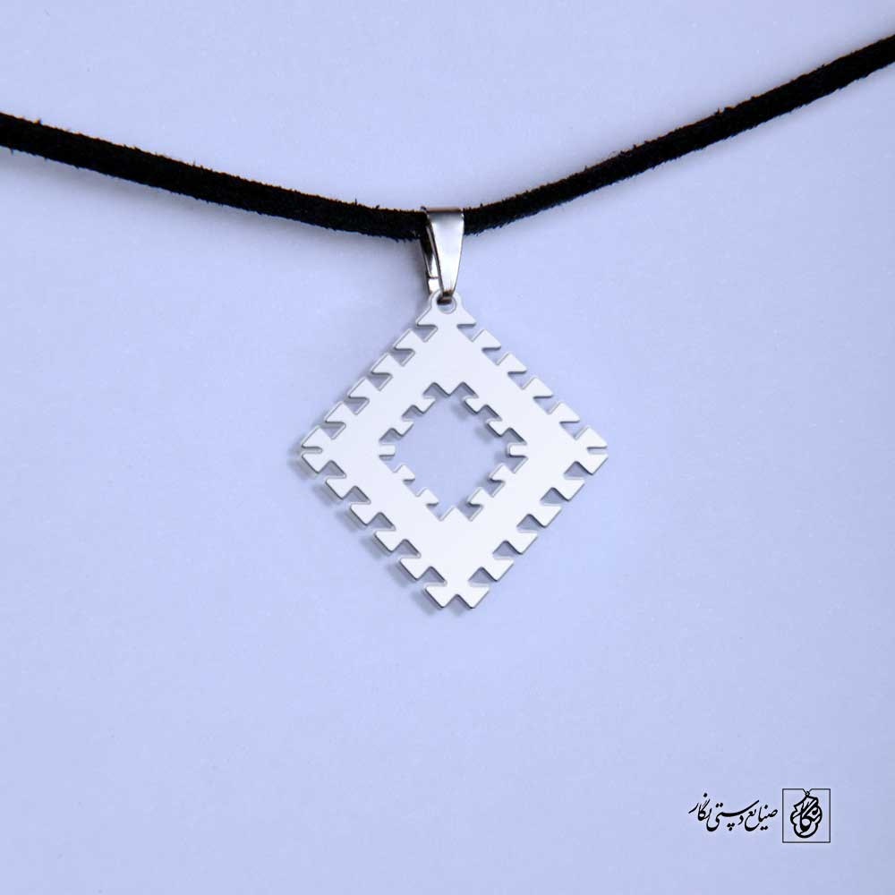 پلاک قشقایی گلیم کد 200032